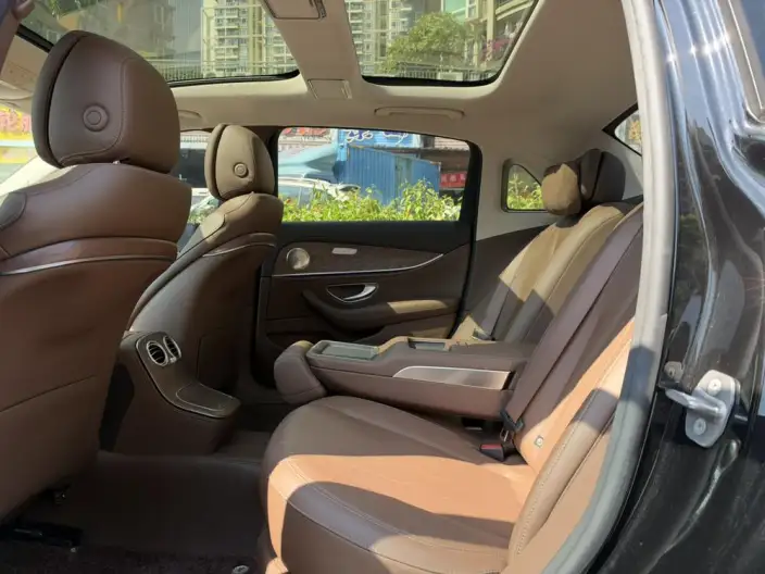 Mercedes-Benz E-Class 2022 Model Facelift E 260 L sedan – фото 10