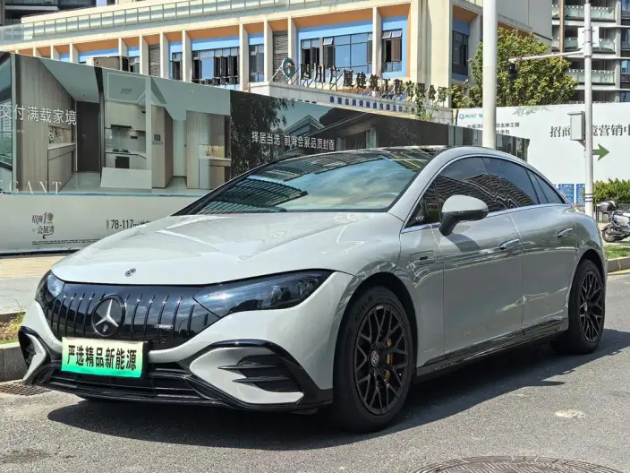 Mercedes-Benz EQE 2022 Model EQE 350 Pioneer Edition – фото 1