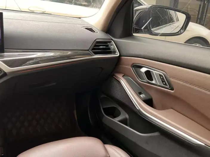BMW 3 Series 2023 Model 325Li M Sports Set – фото 10