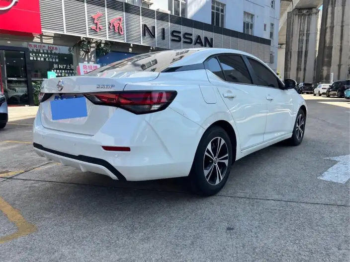 Nissan Sylphy 2022 Model 1.6L XL CVT Yuexiang Edition – фото 6