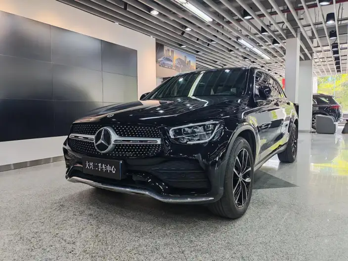 Mercedes-Benz GLC 2022 Model GLC 260 L 4MATIC Luxury Model – фото 1