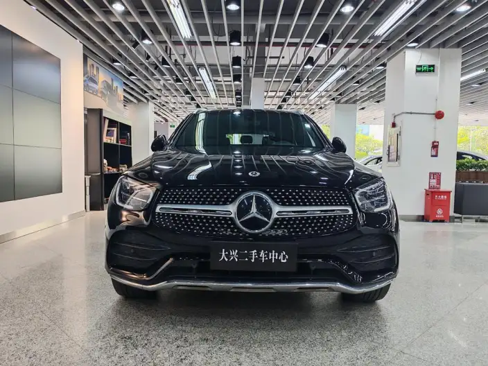 Mercedes-Benz GLC 2022 Model GLC 260 L 4MATIC Luxury Model – фото 2