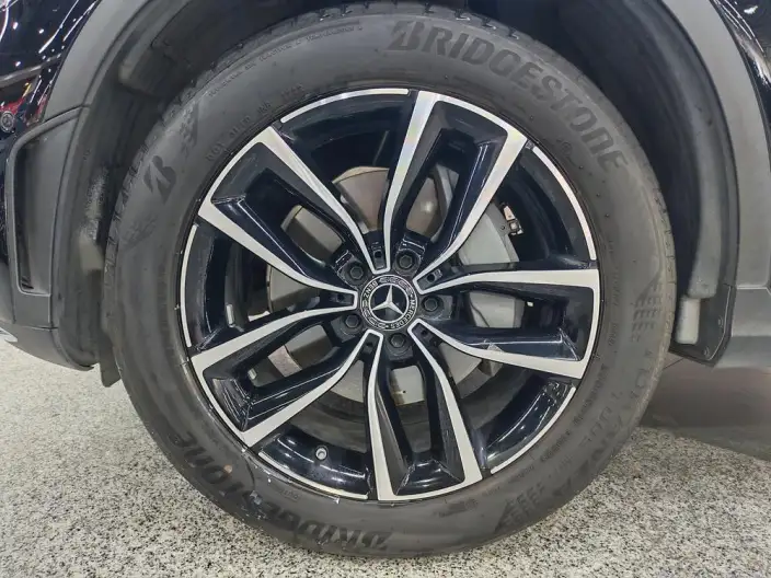 Mercedes-Benz GLC 2022 Model GLC 260 L 4MATIC Luxury Model – фото 8