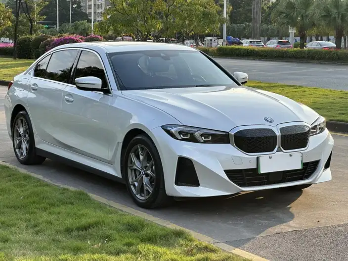 BMW i3 2025 Model eDrive35L – фото 3