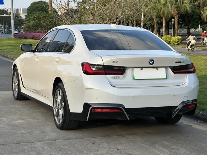 BMW i3 2025 Model eDrive35L – фото 5