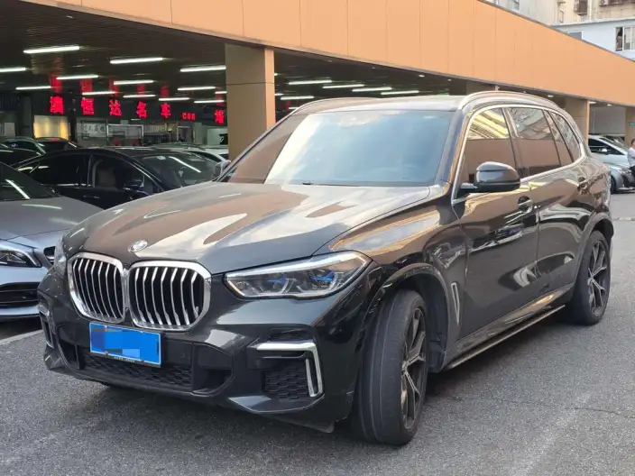 BMW X5 2022 Model Facelift xDrive 40Li M Sports Set – фото 1