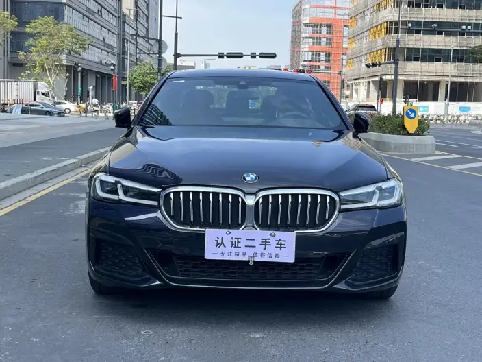 BMW 5 Series 2023 Model 530Li Leading Model M Sports Set – фото 2