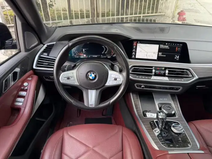 BMW X5 2022 Model Facelift xDrive 40Li M Sports Set – фото 9