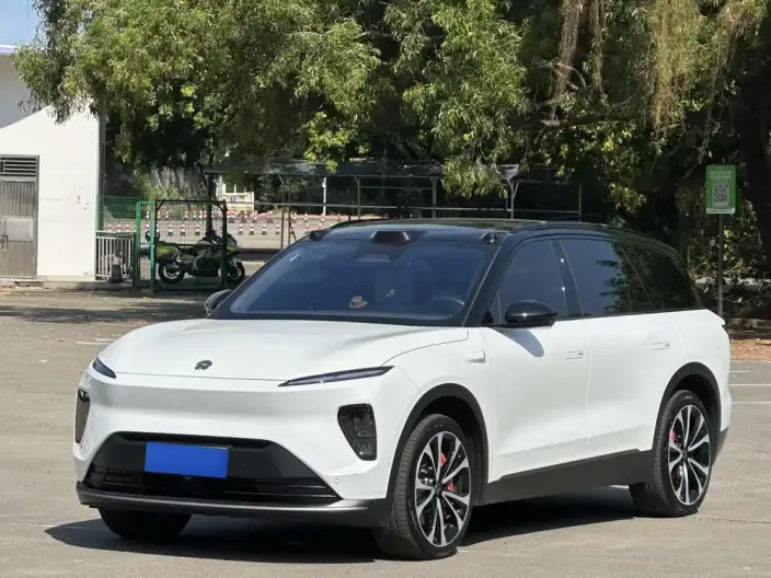 NIO ES8 2023 Model 100kWh Signature Edition – фото 1
