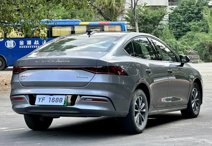 BYD Qin PLUS DM 2024 Model Honor Edition DM-i 55KM Leading Model – фото 6