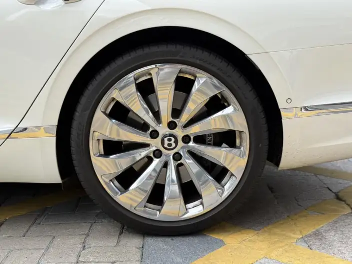 Continental Flying Spur 2022 Model 4.0T V8 Standard Edition – фото 7