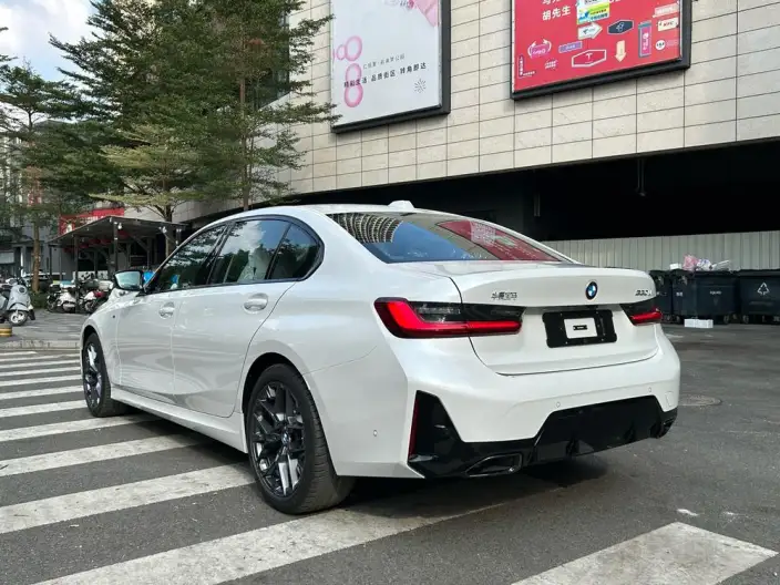 BMW 3 Series 2026 Model 330Li M Sports Night Set – фото 4