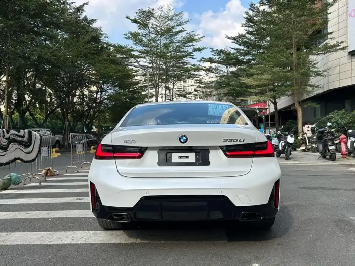 BMW 3 Series 2026 Model 330Li M Sports Night Set – фото 5