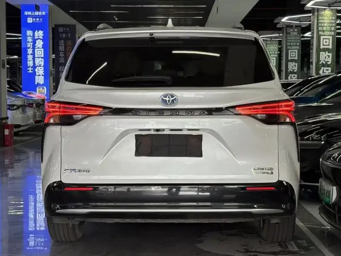 Toyota Sienna 2021 Model 2.5L Hybrid Premium Edition – фото 5