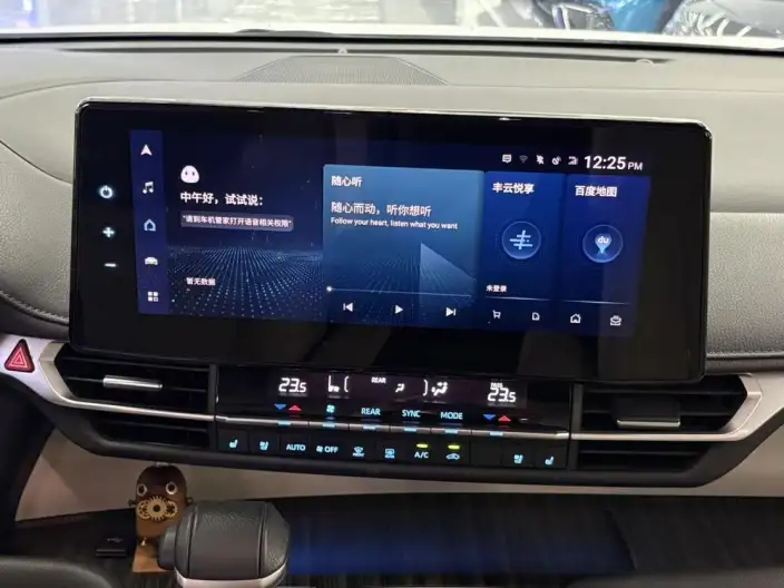 Toyota Sienna 2021 Model 2.5L Hybrid Premium Edition – фото 10