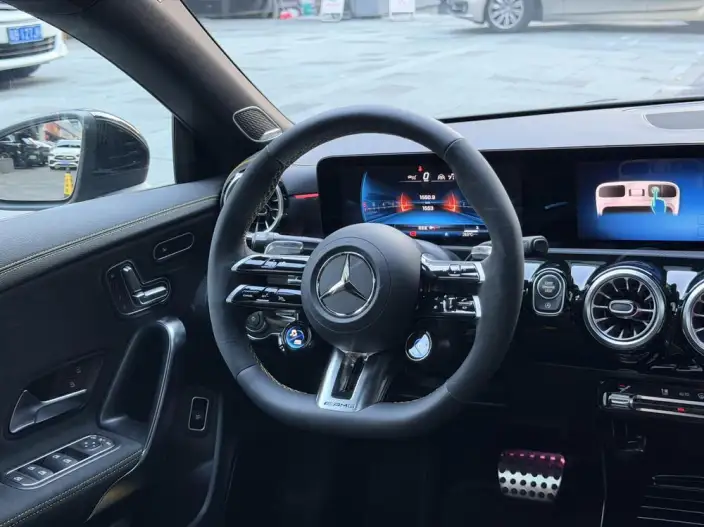 Mercedes-Benz CLA AMG 2025 Model AMG CLA 45 S 4MATIC+ – фото 8