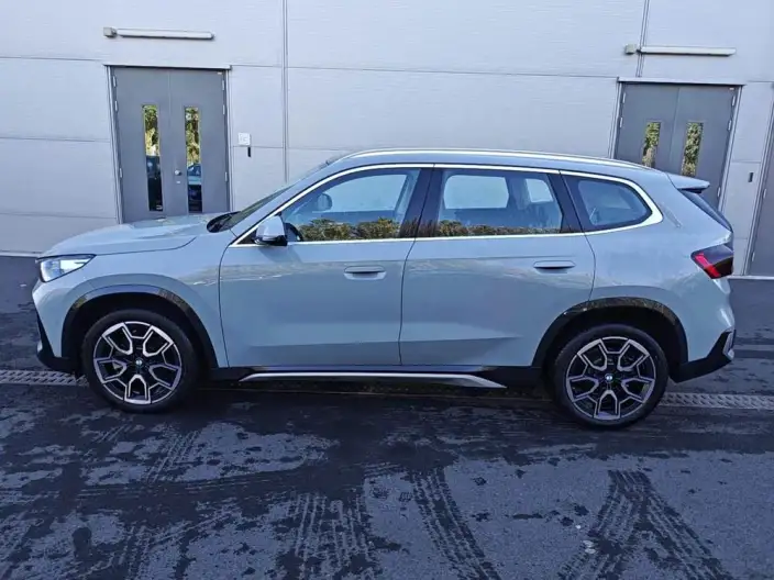 BMW X1 2026 Model sDrive25Li X Design Set – фото 3