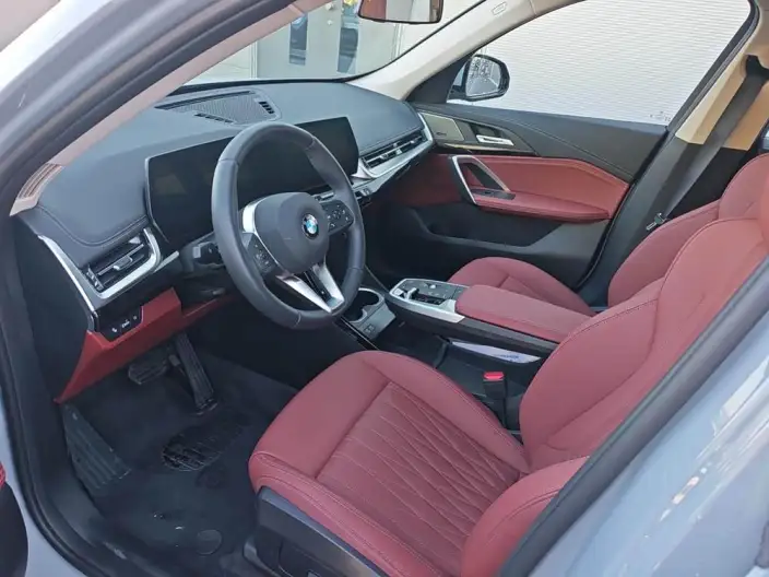 BMW X1 2026 Model sDrive25Li X Design Set – фото 10
