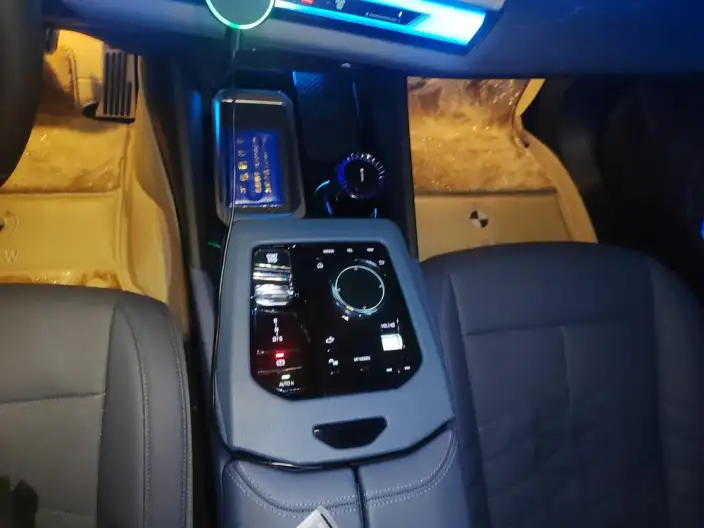BMW 5 Series 2024 Model 530Li Exclusive Model M Sports Set – фото 9