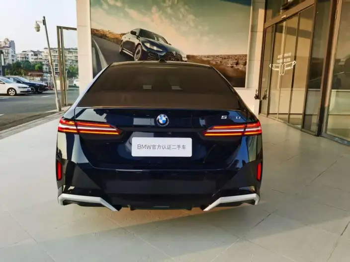 BMW 5 Series 2024 Model 525Li M Sports Set – фото 4