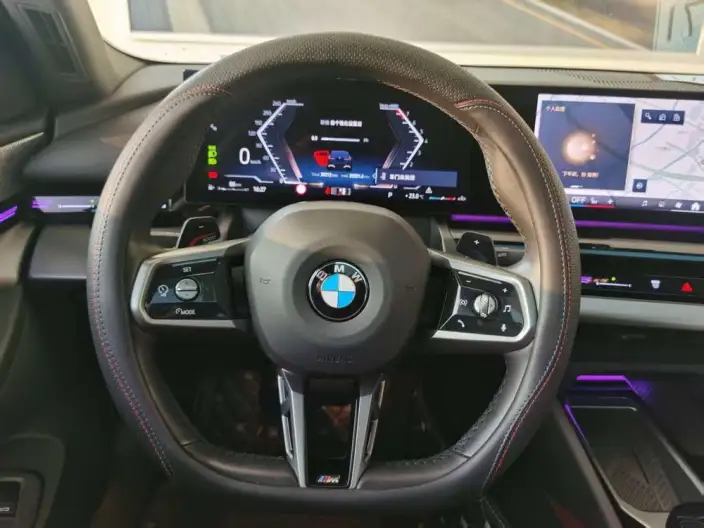 BMW 5 Series 2024 Model 525Li M Sports Set – фото 10