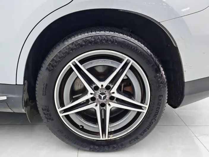 Mercedes-Benz EQC 2021 Model EQC 400 4MATIC – фото 4