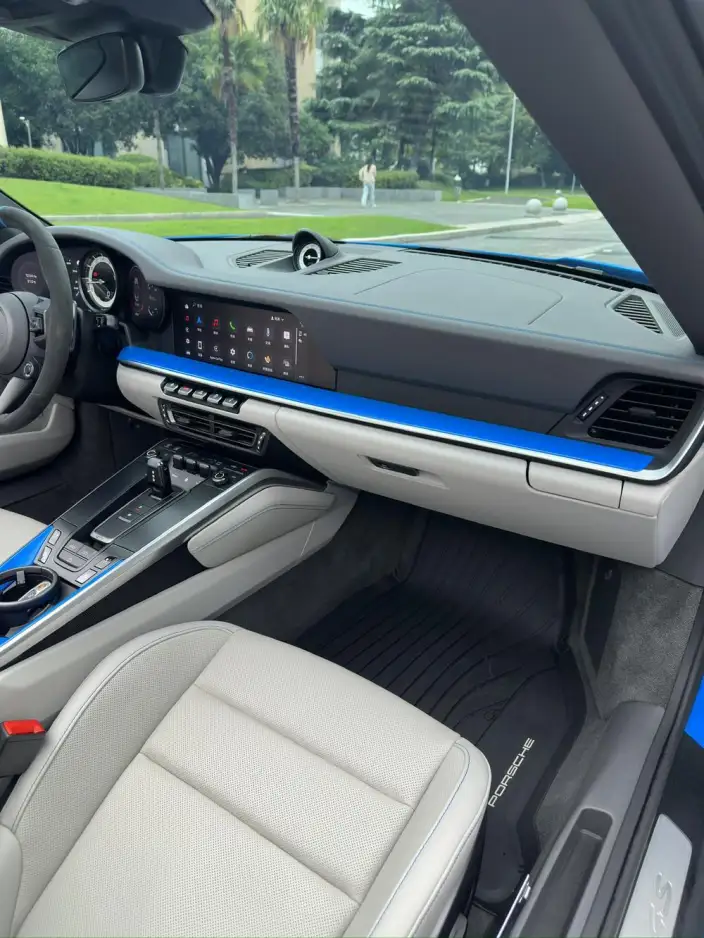 PORSCHE 911 2023 Model Carrera 4S Cabriolet 3.0T – фото 9