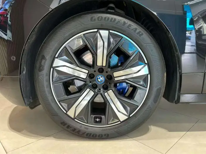 BMW iX 2023 Model xDrive40 – фото 5