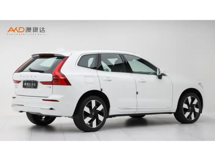 Volvo XC60 PHEV 2025 Model T8 4WD Long Battery Life Pro Smart Range Deluxe Edition – фото 4