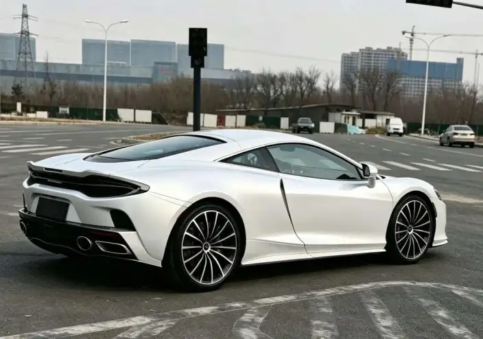 McLaren GT 2022 Model 4.0T Automatic Rear Drive 2 seat Parallel Imported – фото 4