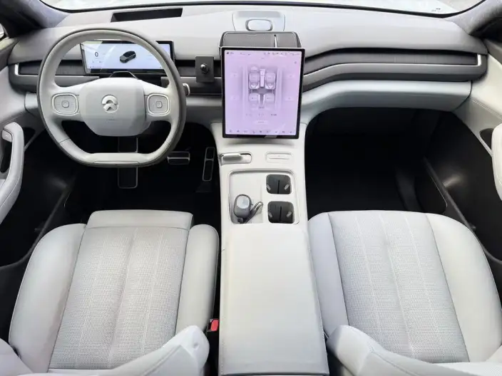 NIO ES8 2024 Model 75kWh – фото 6