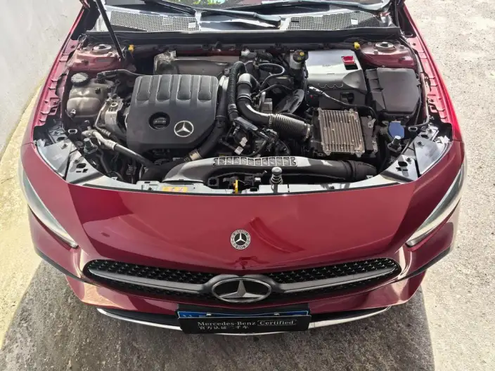 Mercedes-Benz A-class 2023 Model A 200 L Sports sedan Fashion Edition – фото 2