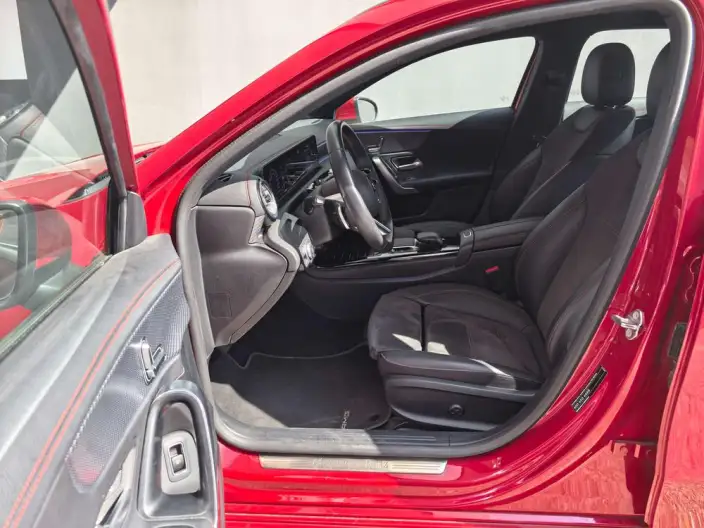 Mercedes-Benz A-class 2023 Model A 200 L Sports sedan Fashion Edition – фото 9