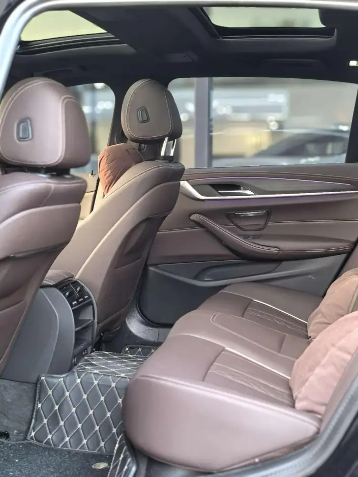 BMW 5 Series 2023 Model 530Li Leading Model M Sports Set – фото 6