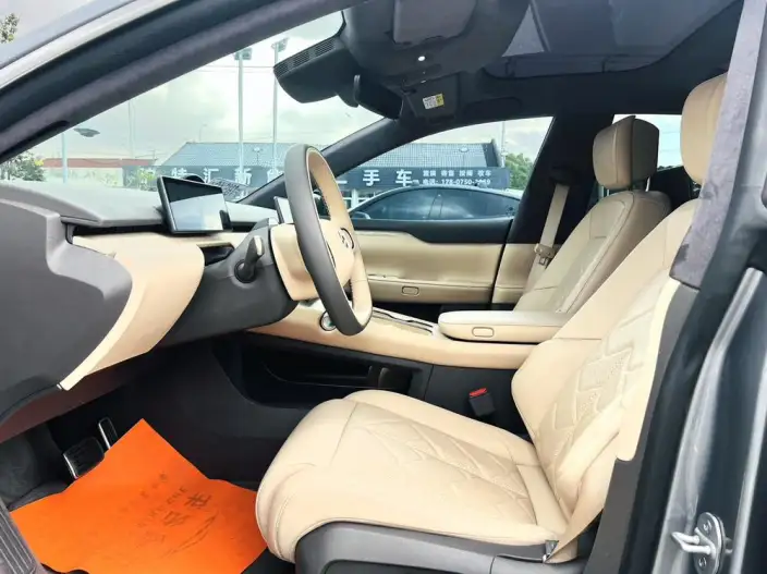 NIO ET7 2024 Model 100kWh Executive Signature Edition – фото 9