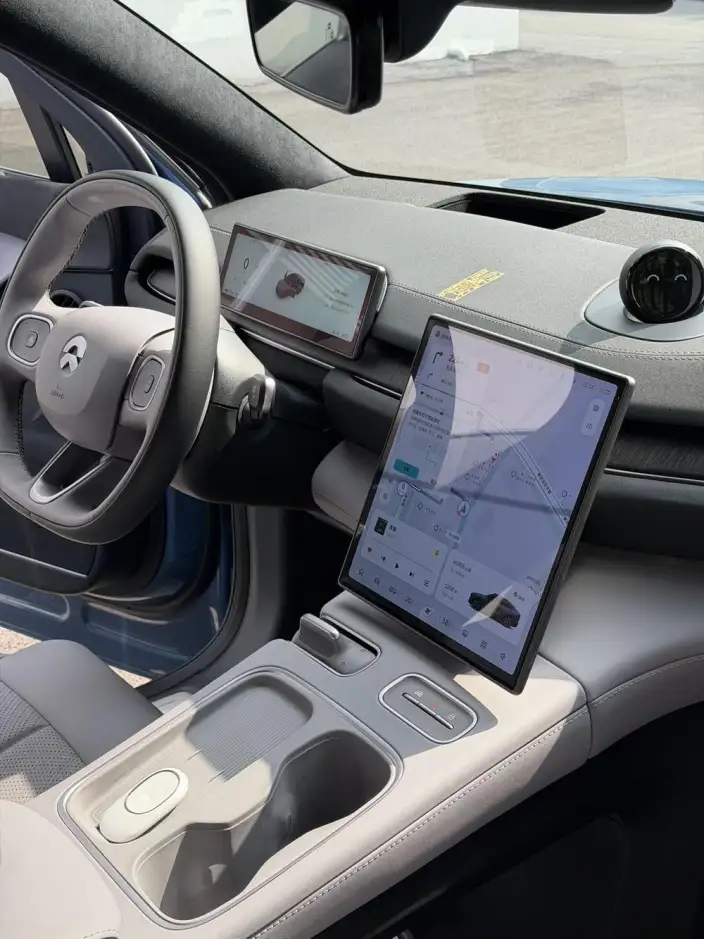 NIO EC6 2023 Model 100kWh – фото 10