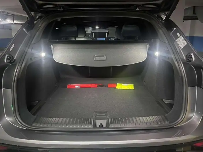 AUDI Q6L e-tron 2026 Model First Edition Pilot Edition – фото 9