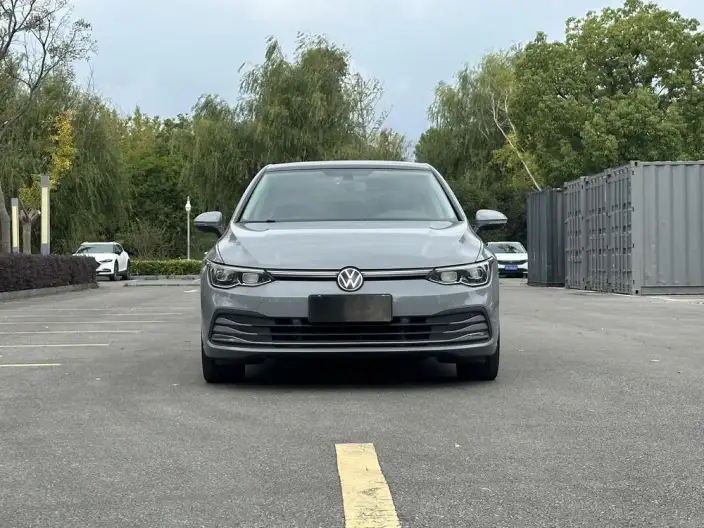 Volkswagen Golf 2023 Model 280TSI DSG Pro – фото 2
