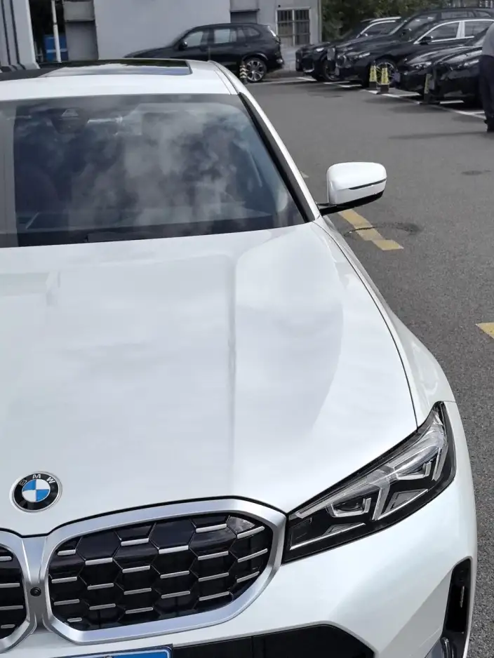 BMW 3 Series 2026 Model 325Li M Sports Set – фото 7