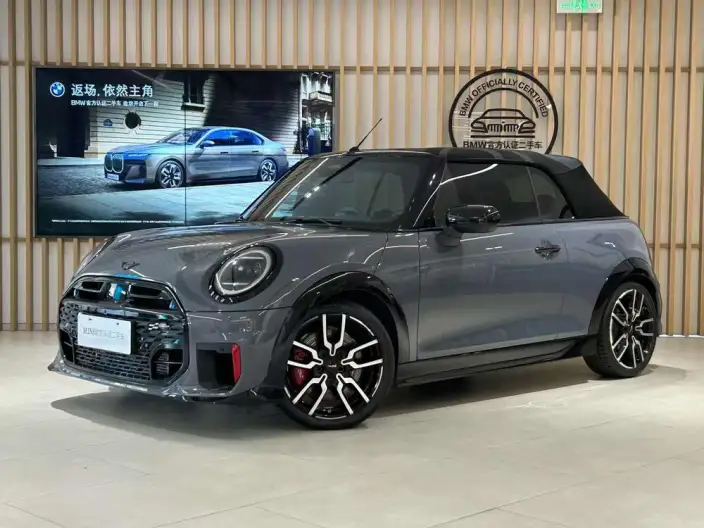 MINI JCW 2025 Model JOHN COOPER WORKS CABRIO – фото 1