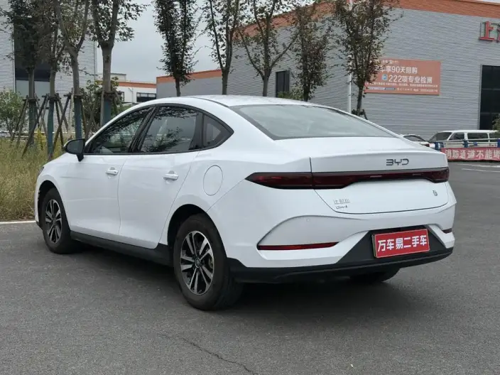 BYD Qin PLUS DM 2026 Model DM-i 210KM Enterprising Model