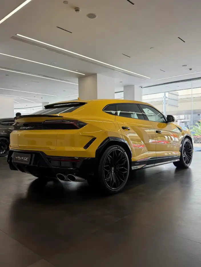 Urus SE 2025 Model 4.0T Standard Model – фото 6