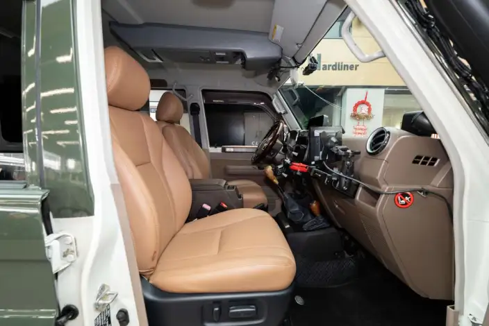 Rand Coolouse 70 2023 Model 4.0L Manual 4WD 5 seat Parallel Imported – фото 6
