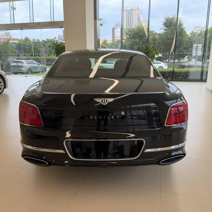 Bentley Flying Spur 2027 Model 4.0T V8 Standard Edition – фото 5