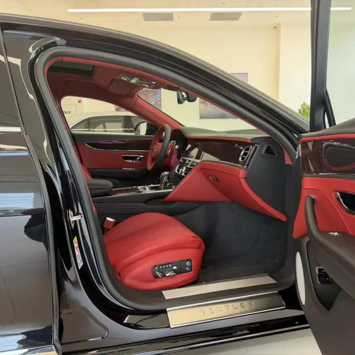 Bentley Flying Spur 2027 Model 4.0T V8 Standard Edition – фото 8
