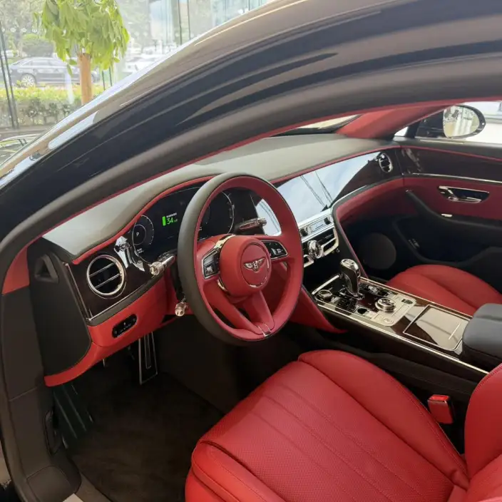 Bentley Flying Spur 2027 Model 4.0T V8 Standard Edition – фото 9