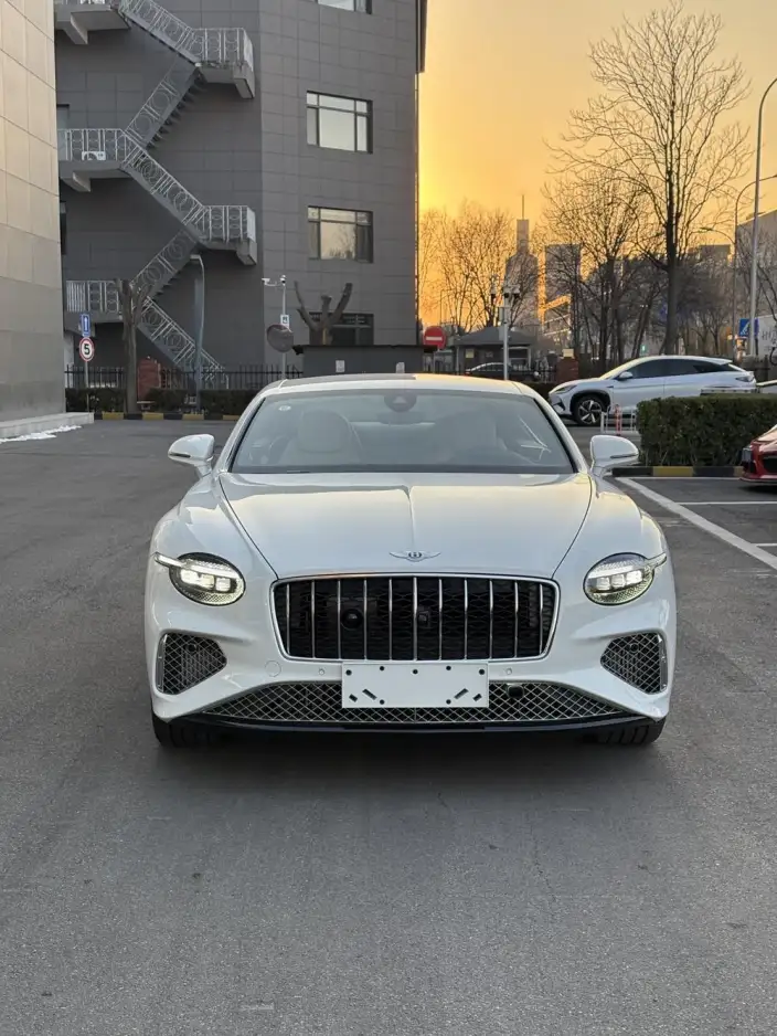 Continental PHEV 2026 Model GT Yadu Edition