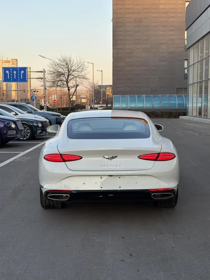 Continental PHEV 2026 Model GT Yadu Edition