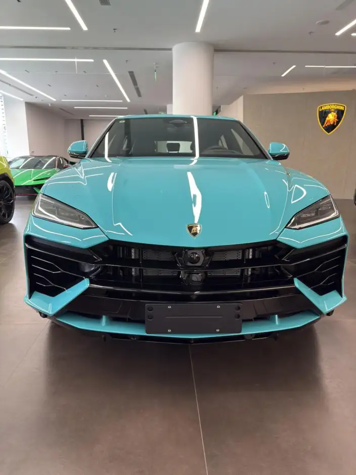 Urus SE 2026 Model 4.0T Standard Model – фото 2