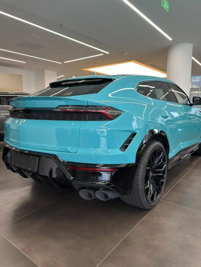 Urus SE 2026 Model 4.0T Standard Model – фото 4